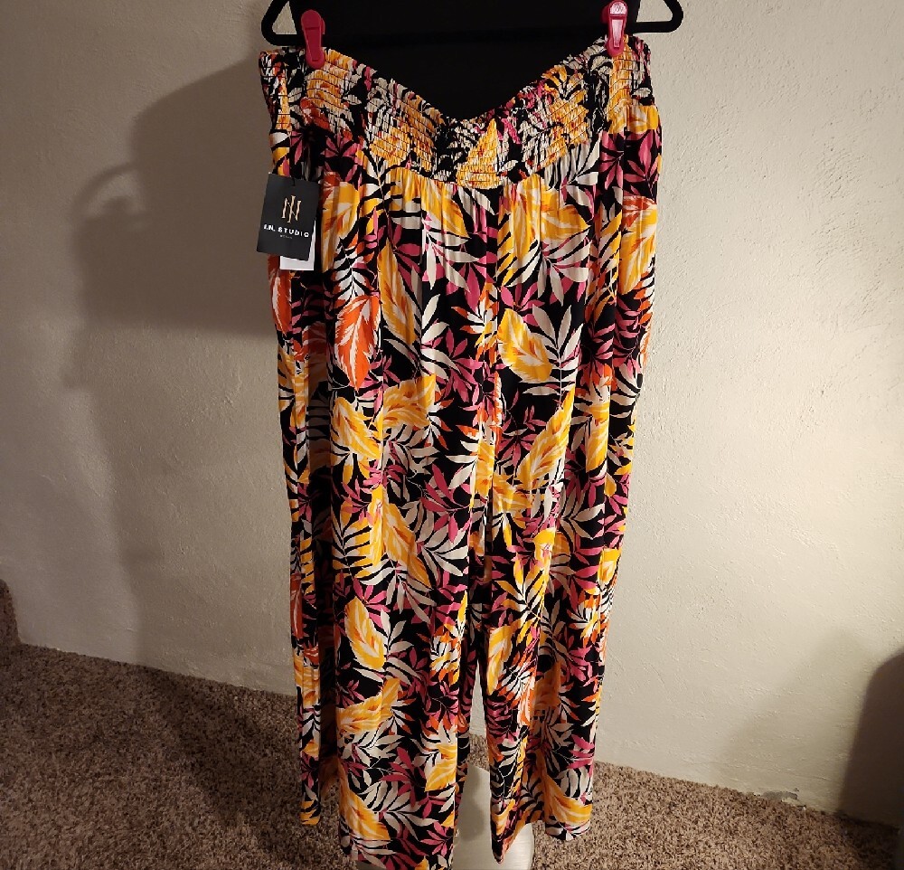 I.N.STUDIO Tropical Floral Palazzo Pants Size 3X NWT - Picture 2 of 5